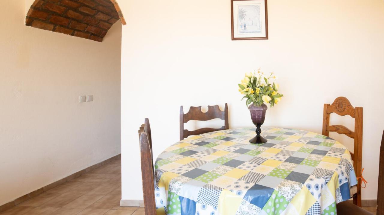 Apartamento Tio Pedro - By Bedzy อัลบูเฟรา ภายนอก รูปภาพ